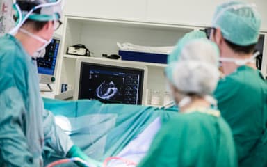 Titelbild von Wie Ultraschall im OP die Chirurgie revolutioniert