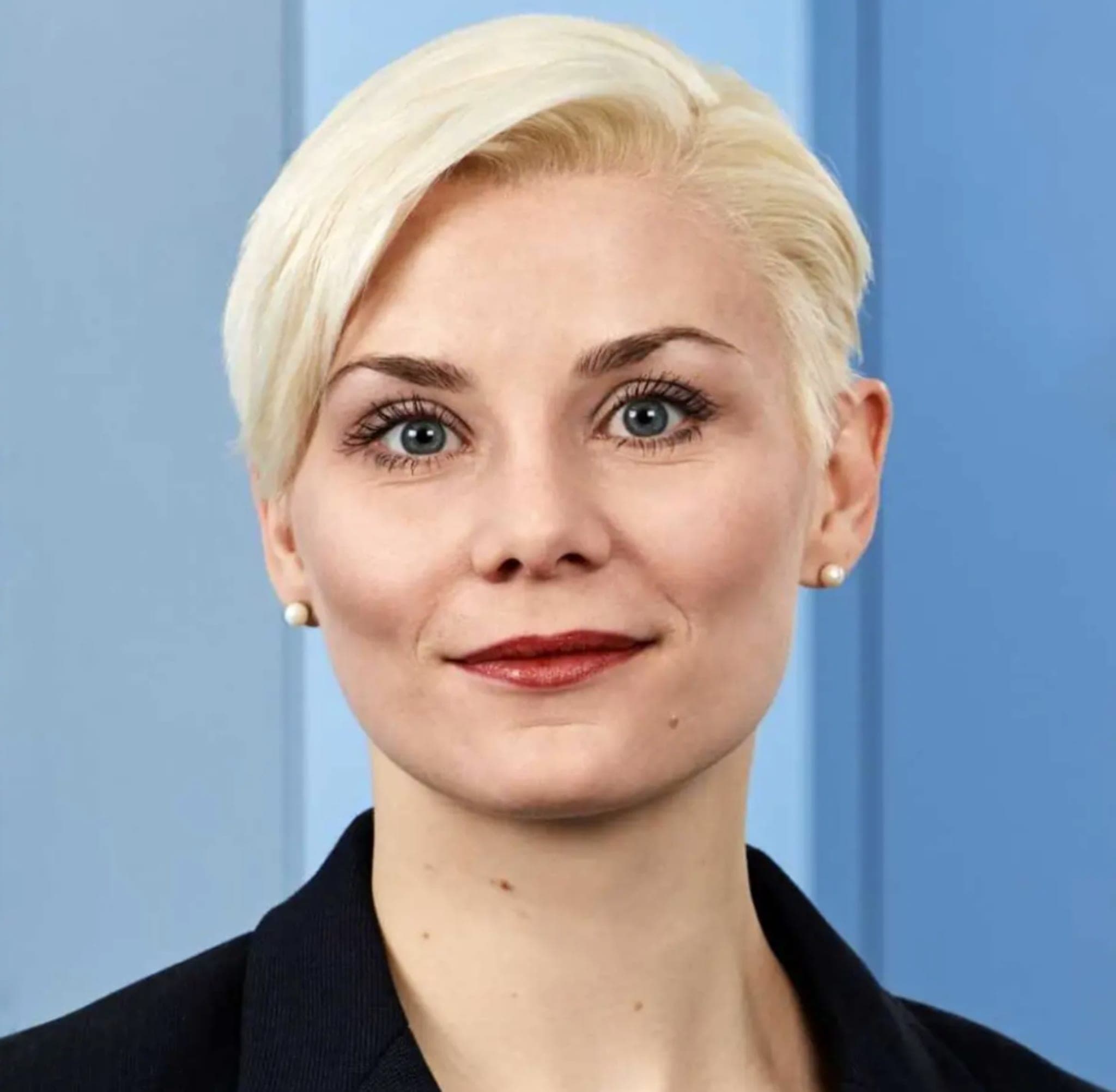 RA Alexa Frey