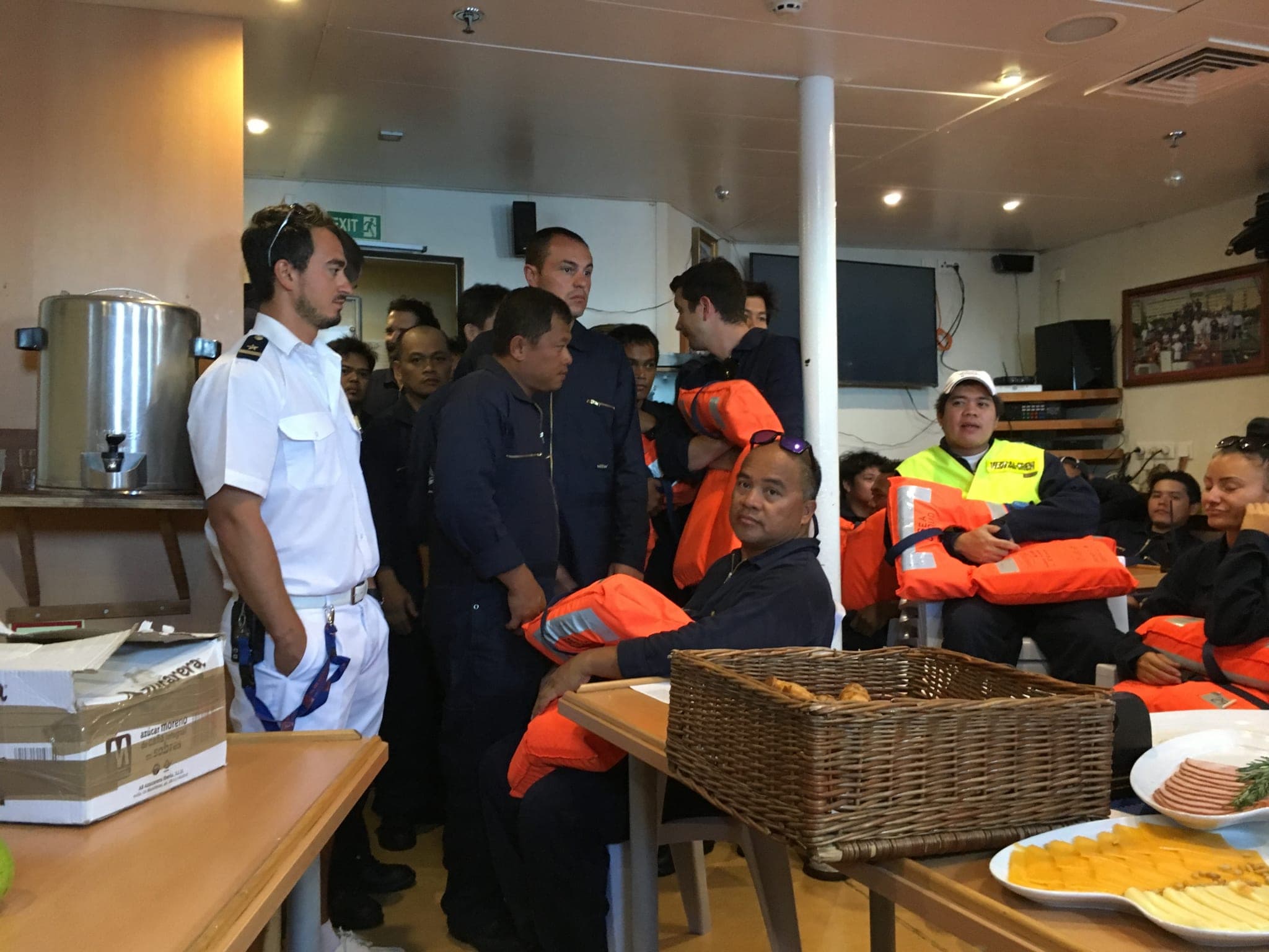 Crew Training in Erste-Hilfe-Maßnahmen